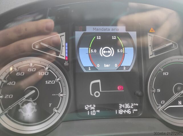 Standard tractor unit DAF XF 530 FT SSC