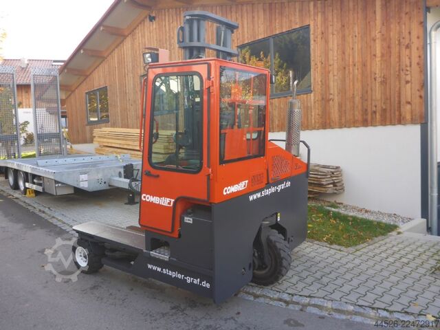 Four-way side loader Combilift C4000