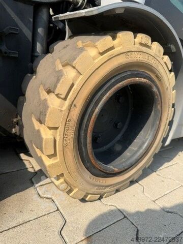Electric 4-wheel forklift Still RX20-20P