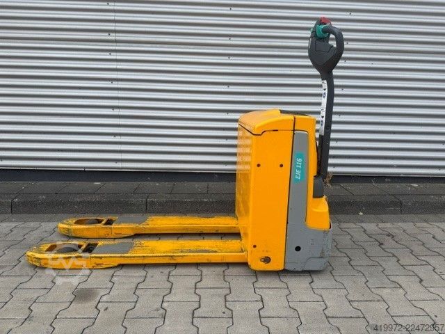 Electric Pallet Truck Jungheinrich EJE116