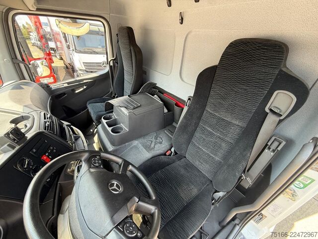 Box van MERCEDES-BENZ ATEGO 821 L Koffer 4,10 m LBW 1 T*SEITENTÜRE