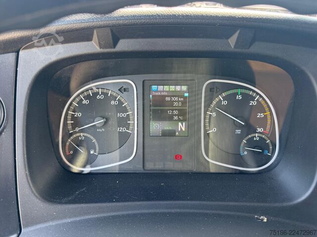 Box van MERCEDES-BENZ ATEGO 821 L Koffer 4,10 m LBW 1 T*SEITENTÜRE