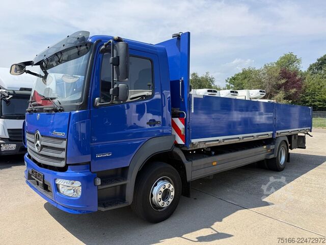 Flatbed truck MERCEDES-BENZ ATEGO 1530 L Pritsche 7,20 m AHK*NL 9 T