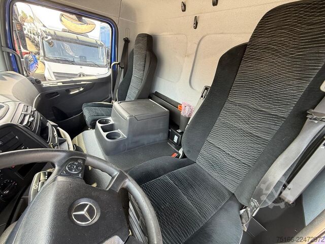 Flatbed truck MERCEDES-BENZ ATEGO 1530 L Pritsche 7,20 m AHK*NL 9 T