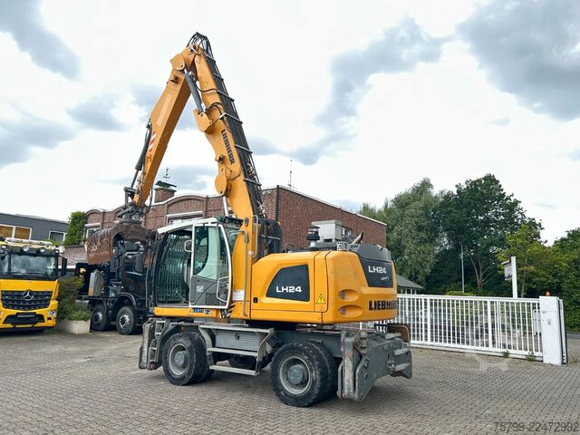 Mobile excavator LIEBHERR LH 24 Litronic mit Abbruch- / Sortiergreifer