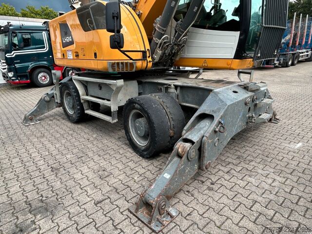 Mobile excavator LIEBHERR LH 24 Litronic mit Abbruch- / Sortiergreifer