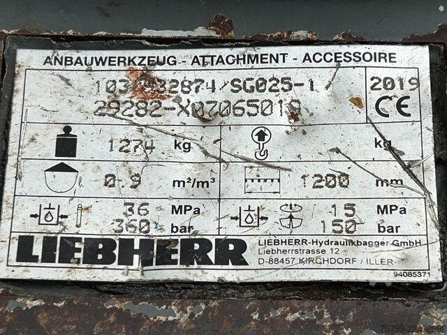 Mobile excavator LIEBHERR LH 24 Litronic mit Abbruch- / Sortiergreifer