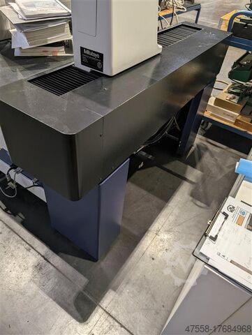 Coordinate Measuring Machine MITUTOYO Crysta-ApexC 574