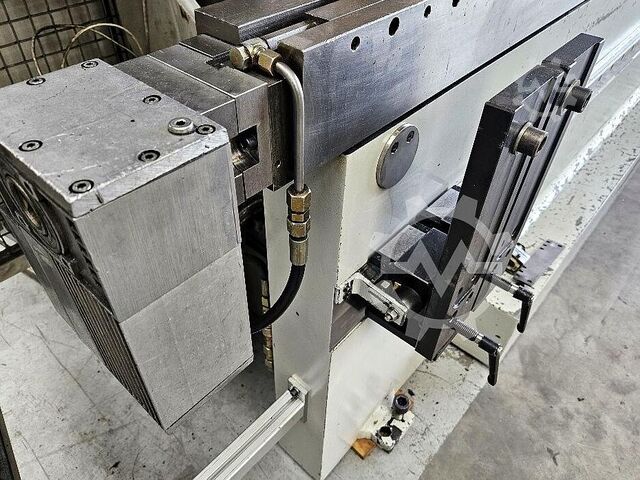 Press brake Darley EHP-LS 230. 43/37