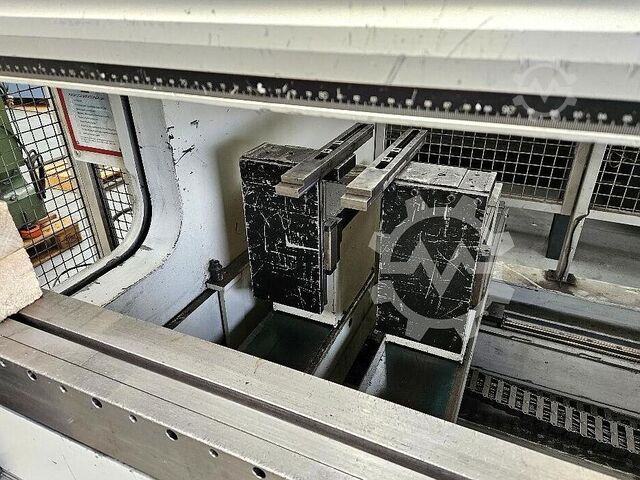 Press brake Darley EHP-LS 230. 43/37