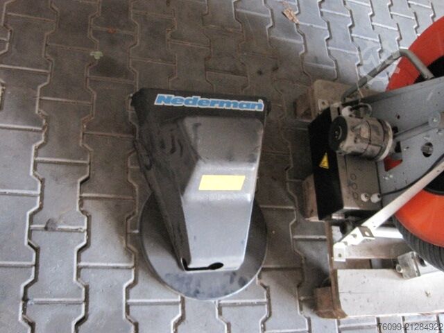 Nederman truck / car exhaust extraction system  