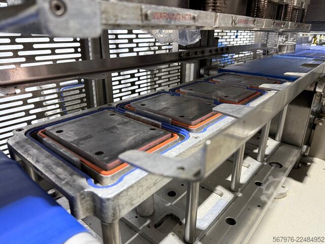 Inline Heat-Sealing Machine PA Eclipse SL4 Inline Heat-Sealing Machine with C1 Automated Conveyor