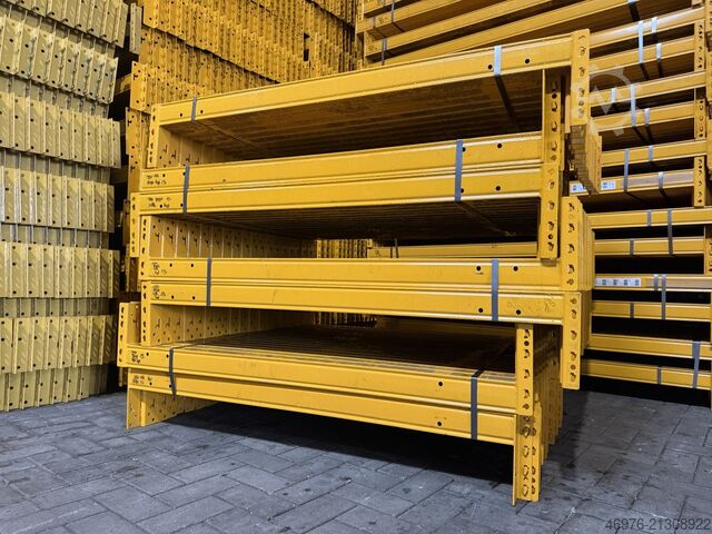 High-bay warehouse Pallet rack traverse Jungheinrich MPB / K: 80x50 mm lichte Weite: 1.350 mm / Kopftraverse