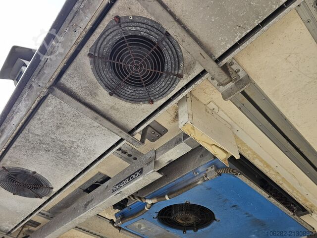 Refrigerated truck Volvo FM330 Multizone Lenk u. Kühlkoffer