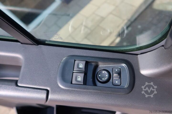 Refrigerated/freezer transport (delivery van) Renault Master Koel/Vries/Verwarmen Met nachtaansluitin...