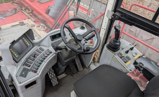Full-container reach stacker CVS Ferrari F377.5 PB