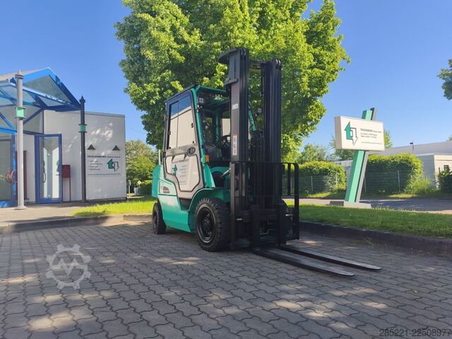 LPG Forklifts Mitsubishi FG25N