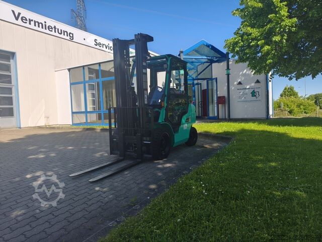 LPG Forklifts Mitsubishi FG25N