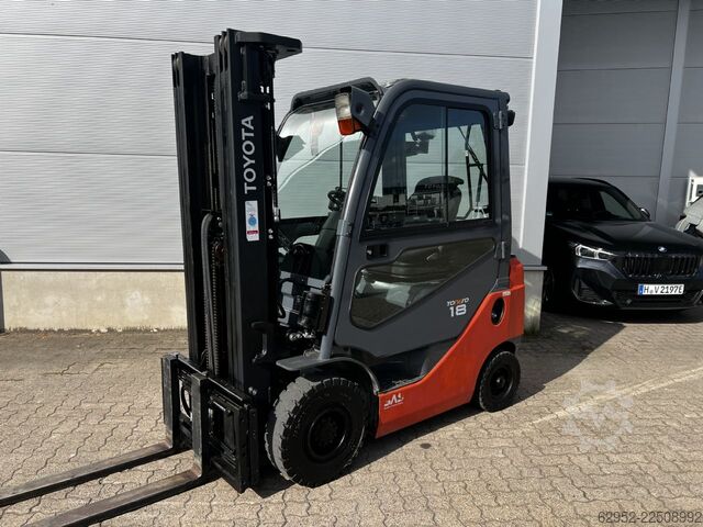 Diesel Forklift Toyota 02-8 FDF 18