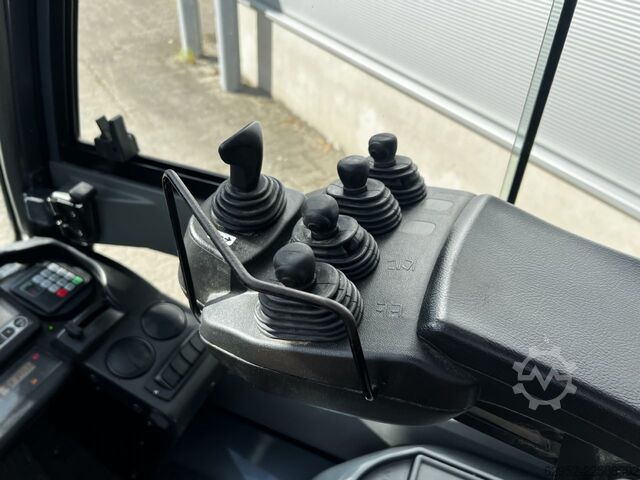 Diesel Forklift Toyota 02-8 FDF 18