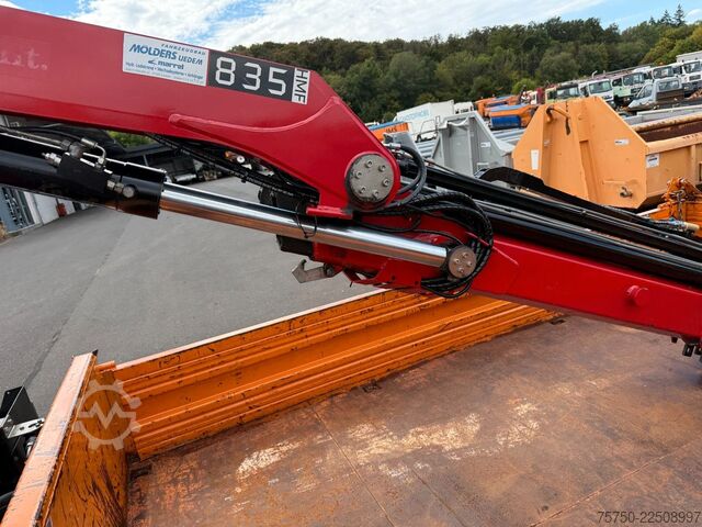 Roll-off tipper truck  Abrollcontainer mit HMF Kran 835 Funk