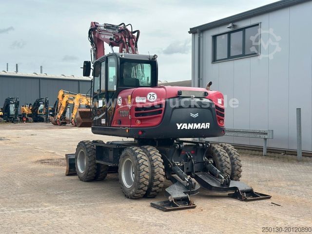Mobile excavator YANMAR B110W 4x4 Radbagger Verstellausleger