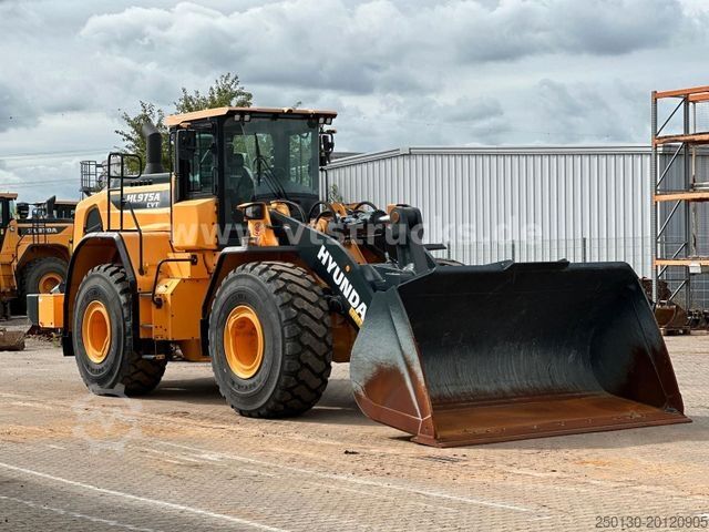 Radlader HYUNDAI HL 975 A CVT 4x4