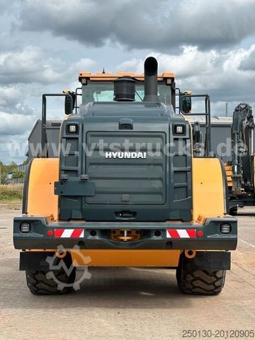 Radlader HYUNDAI HL 975 A CVT 4x4
