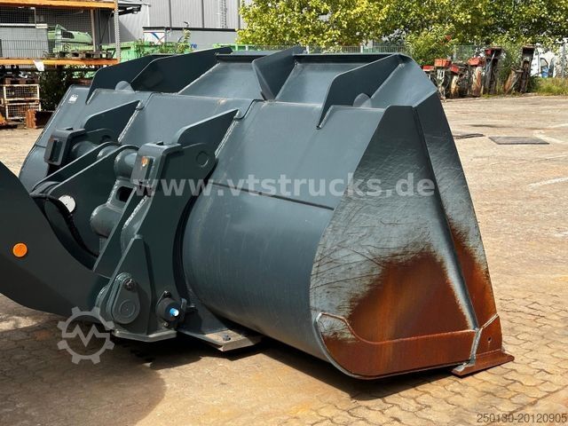 Radlader HYUNDAI HL 975 A CVT 4x4