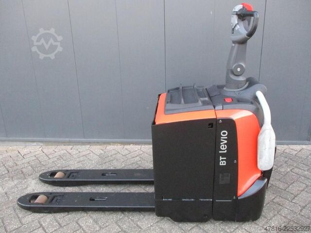 Niederhubwagen TOYOTA LPE250