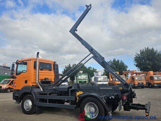 Abrollkipper MAN TGM 15.250 4x4 Meiller Kommunalausstattung