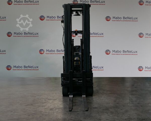 Narrow-aisle truck Aisle-Master 20SE