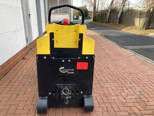Tow Tractor Hyster LO 5.0T