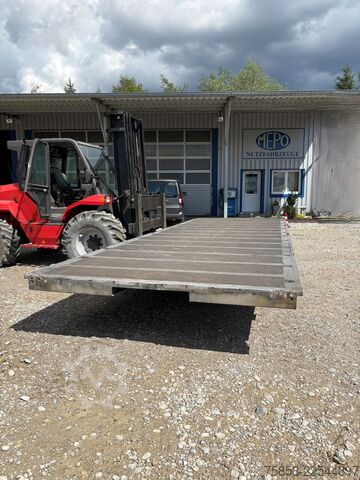 Wechselpritsche offen x Verzinkte Baustoff Plattform 7,82m