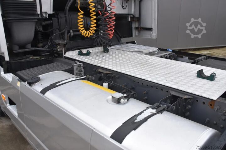 Standard-SZM Volvo FH 420 Globe 4x2 - NEW TACHO - ADR FL - 754 TKM...