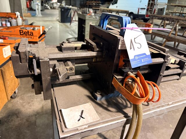 Presseinrichtung TEKNA TK 280 HG 7 E