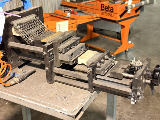 Presseinrichtung TEKNA TK 280 HG 7 E