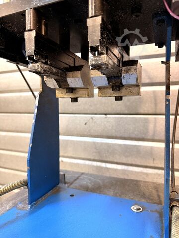 Presseinrichtung TEKNA TK 280 RC 17