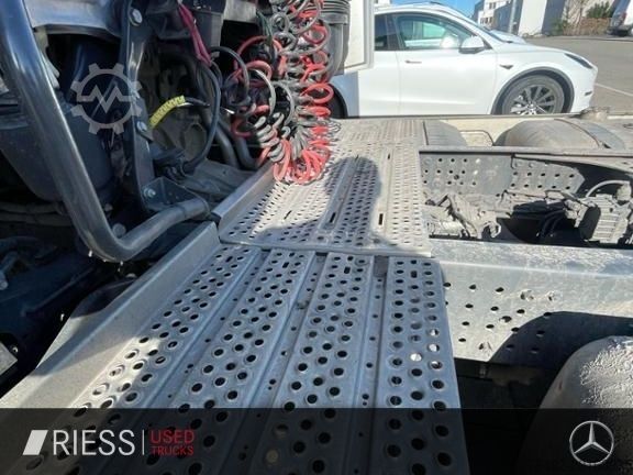 Standard tractor unit MERCEDES-BENZ Actros 1848 LSNRL LM