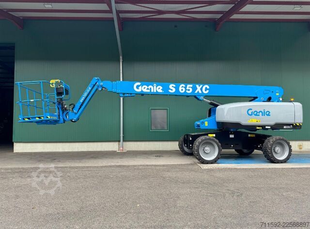 Telescopic Boom Genie S-65 XC