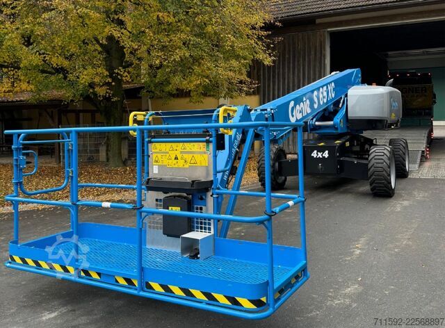 Telescopic Boom Genie S-65 XC