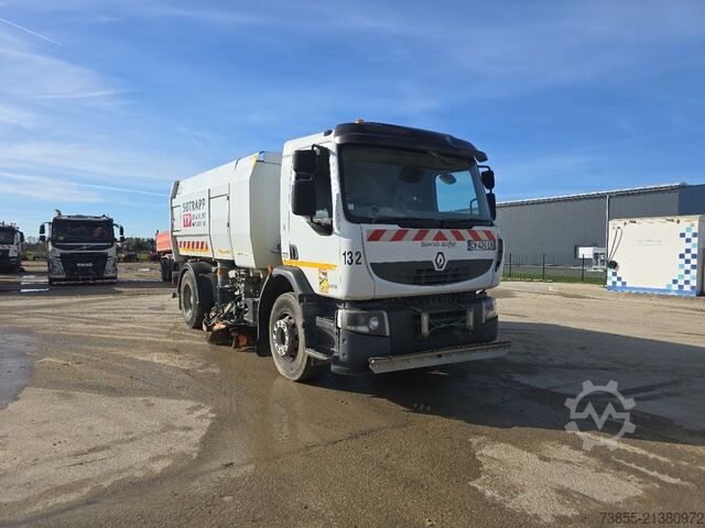 Sweeper Renault Scarab Major 8001