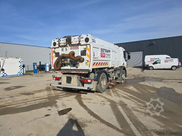 Sweeper Renault Scarab Major 8001