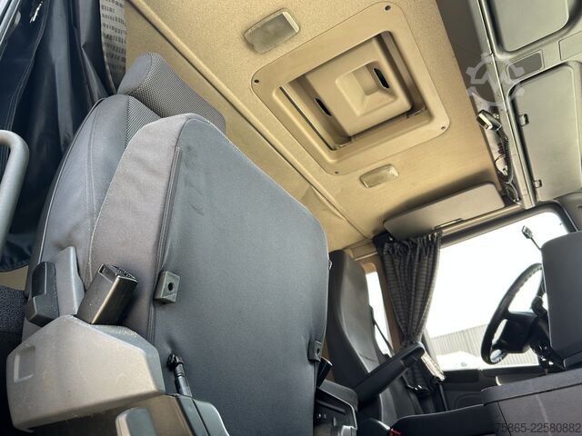 Curtain sided Scania R 310 B Euro 4 / 3 Pedals + Pacton 16 PG Mid Ax...