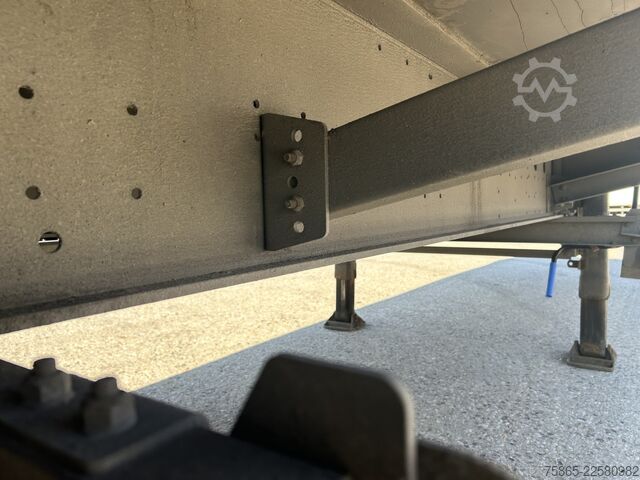 Flatbed Schmitz Cargobull SCB S3T / Plateau - Flat Bed / Disk Brakes / Sw...