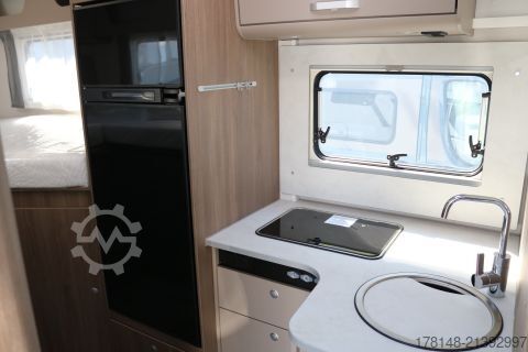 Semi-integrated camper Carado T 448 Pro+