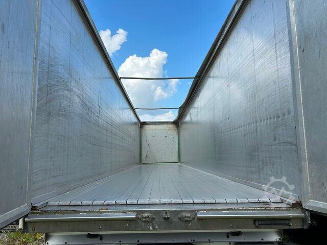 Walking floor semitrailer KRAKER CF-Z Schubboden 92m³ Sehr sauber