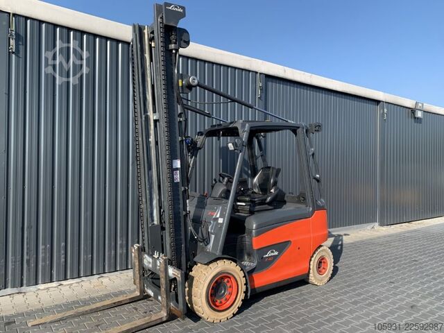 Electric 4-wheel forklift Linde E40H-01/600