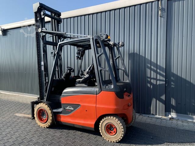 Electric 4-wheel forklift Linde E40H-01/600