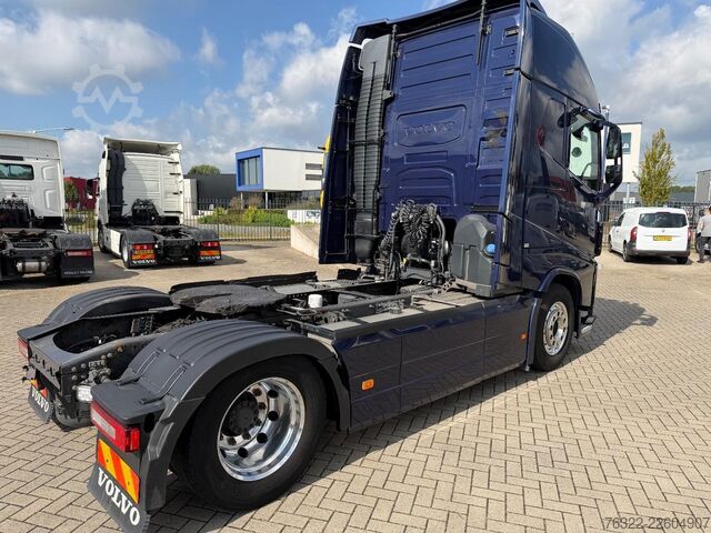 Standard-SZM Volvo FH 460 GLOBETROTTER XL / DYNAMIC STEERING / I-P...